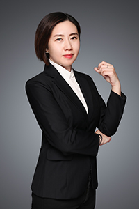 张莹